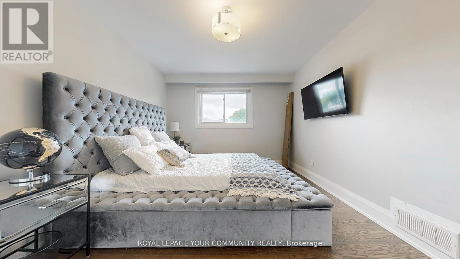 29 Manadon Drive, Toronto, Ontario  M2M 1W8 - Photo 22 - C12484428