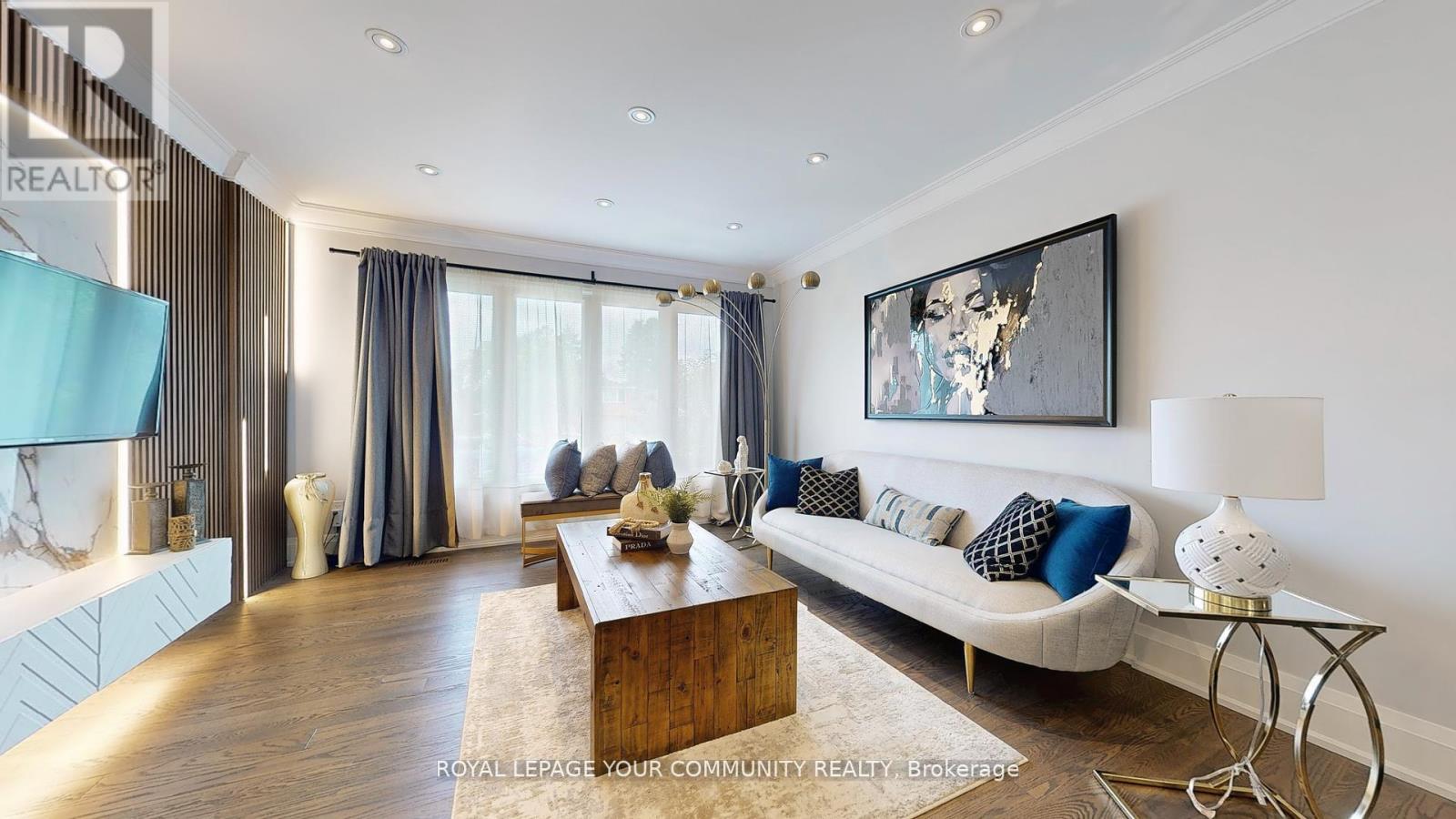 29 Manadon Drive, Toronto, Ontario  M2M 1W8 - Photo 8 - C12484428