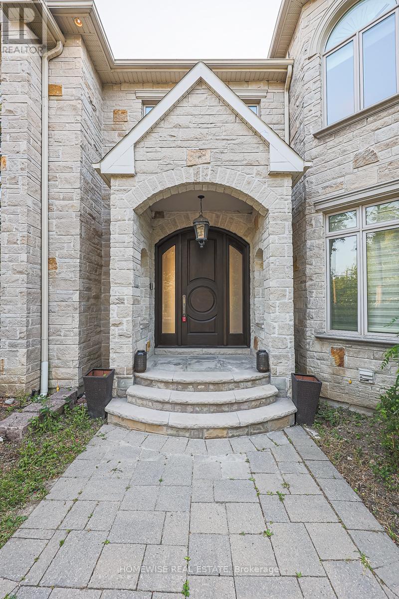 2706 Bayview Avenue, Toronto, Ontario  M2L 1B9 - Photo 2 - C12484470
