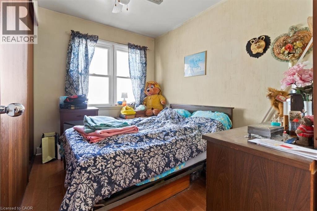 1097 Enola Avenue, Mississauga, Ontario  L5G 4B1 - Photo 13 - 40781687