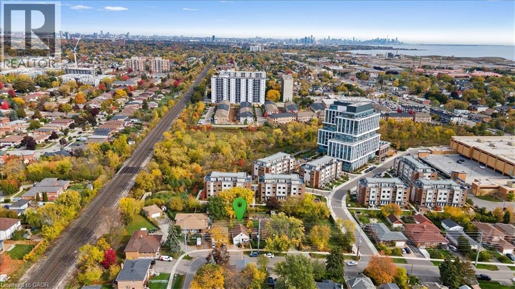 1097 Enola Avenue, Mississauga, Ontario  L5G 4B1 - Photo 32 - 40781687