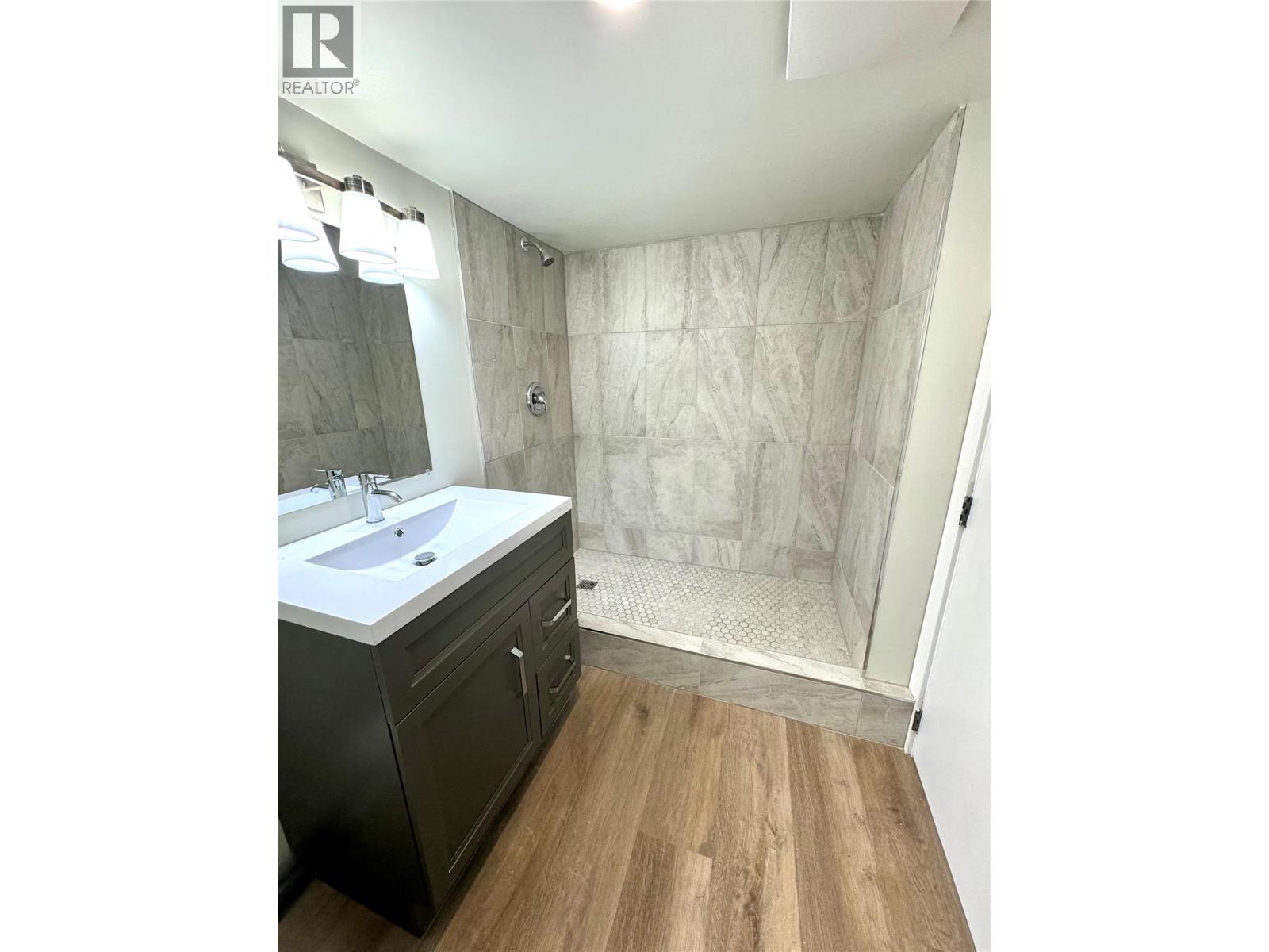 1021 Willow Street, Okanagan Falls, British Columbia  V0H 1R4 - Photo 18 - 10366857