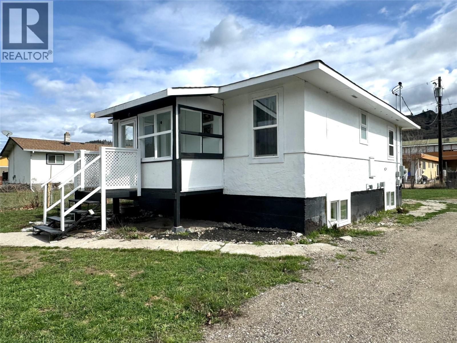 1021 Willow Street, Okanagan Falls, British Columbia  V0H 1R4 - Photo 23 - 10366857