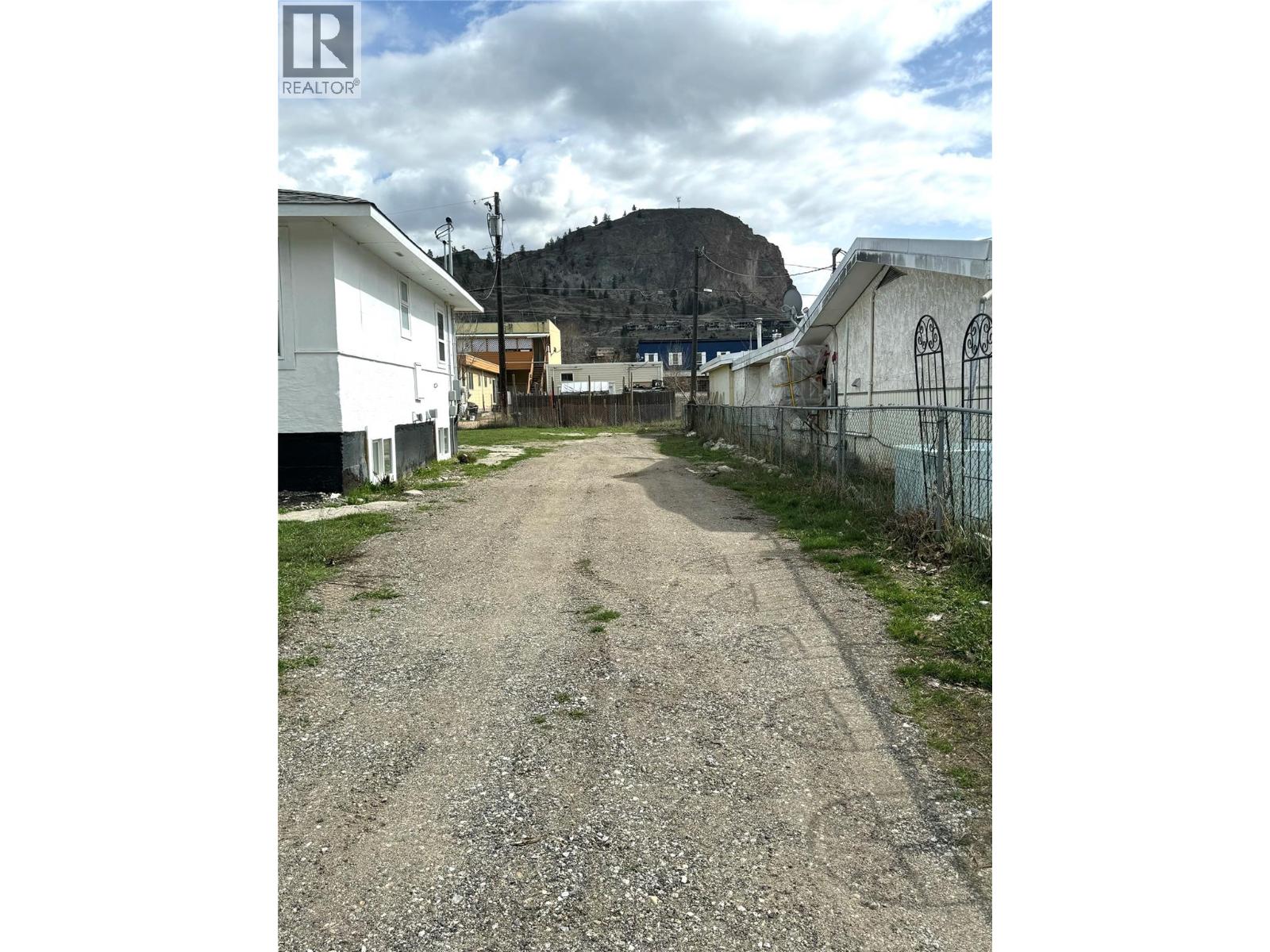 1021 Willow Street, Okanagan Falls, British Columbia  V0H 1R4 - Photo 28 - 10366857