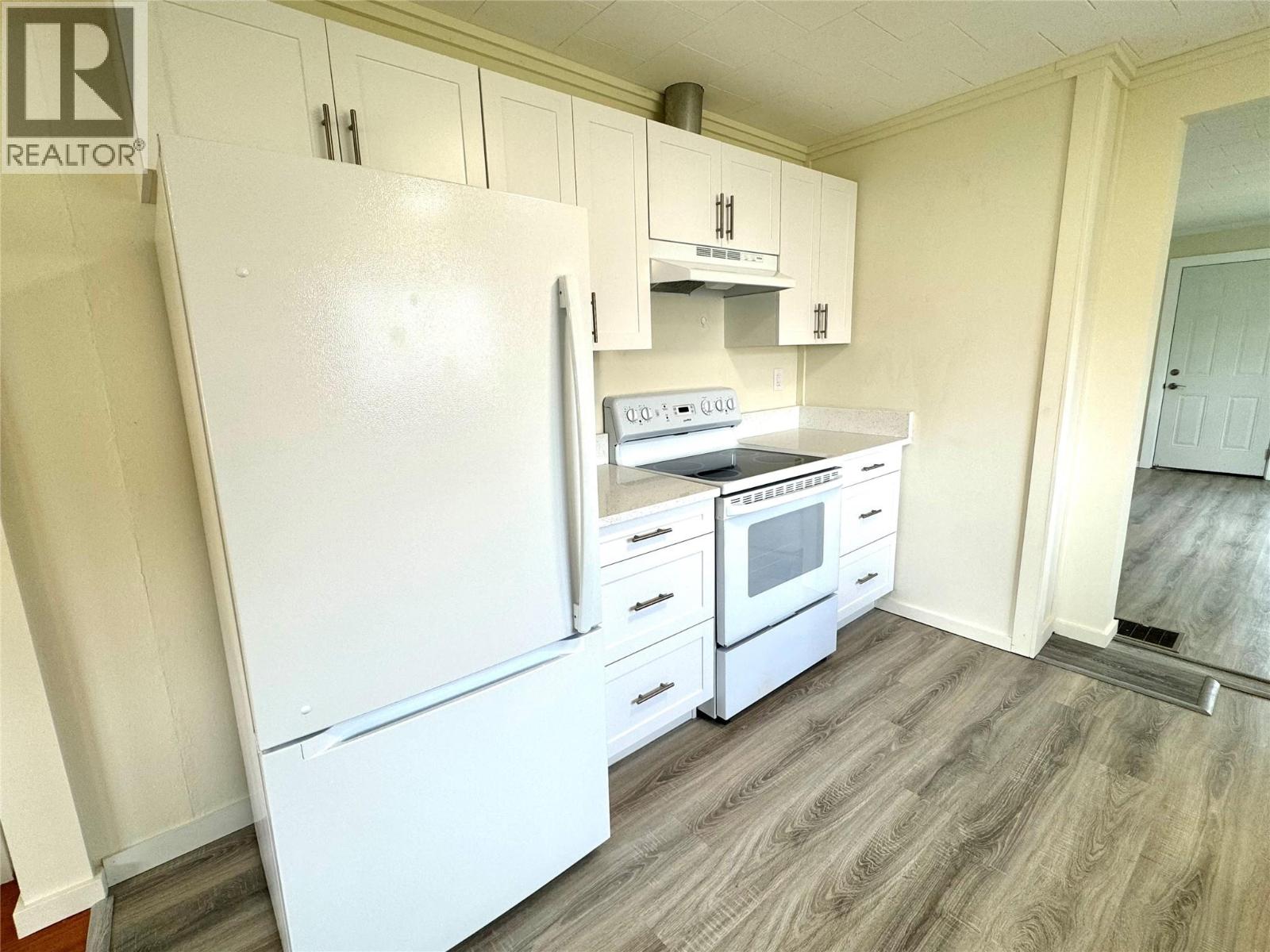 1021 Willow Street, Okanagan Falls, British Columbia  V0H 1R4 - Photo 9 - 10366857