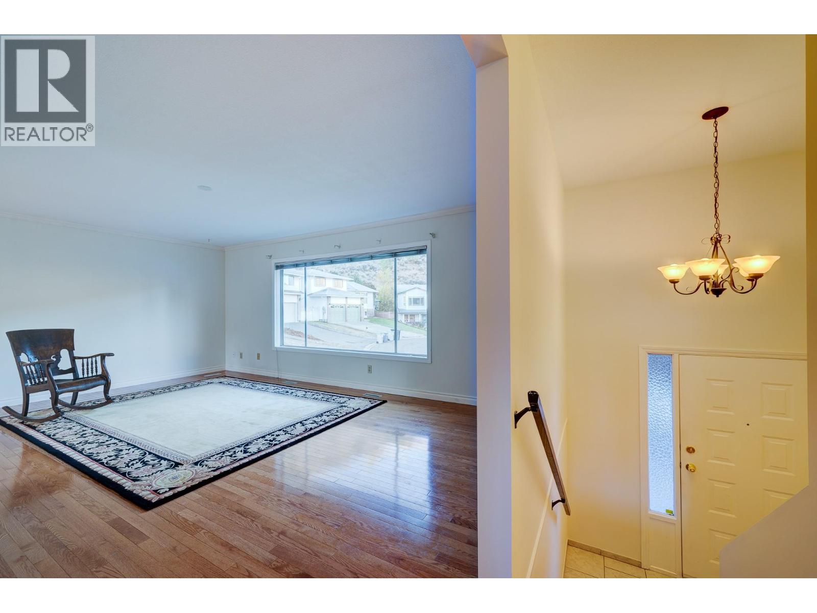 256 Valleyview Place, Kamloops, British Columbia  V2C 6M3 - Photo 3 - 10366540