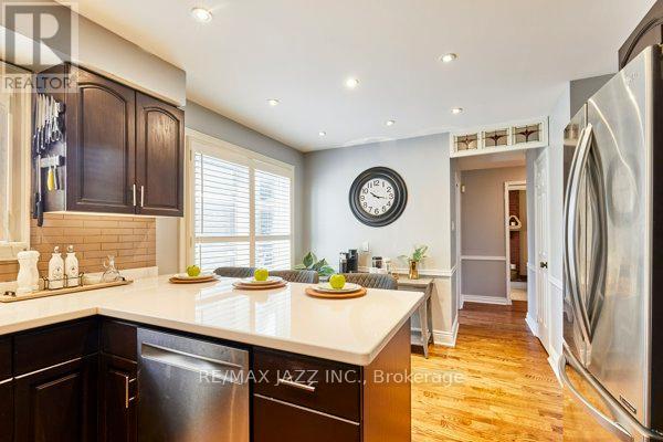 783 Pebble Court, Pickering, Ontario  L1V 3R3 - Photo 11 - E12484539