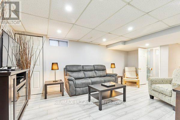 783 Pebble Court, Pickering, Ontario  L1V 3R3 - Photo 31 - E12484539