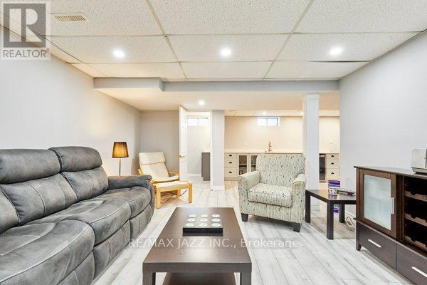 783 Pebble Court, Pickering, Ontario  L1V 3R3 - Photo 33 - E12484539