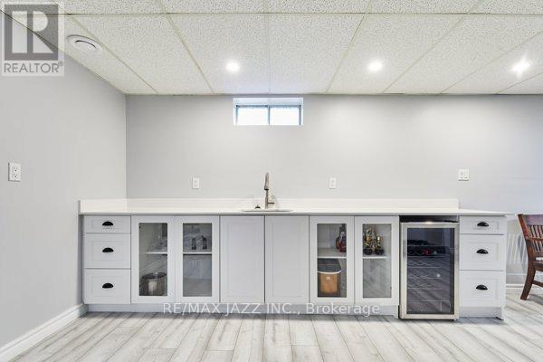 783 Pebble Court, Pickering, Ontario  L1V 3R3 - Photo 34 - E12484539