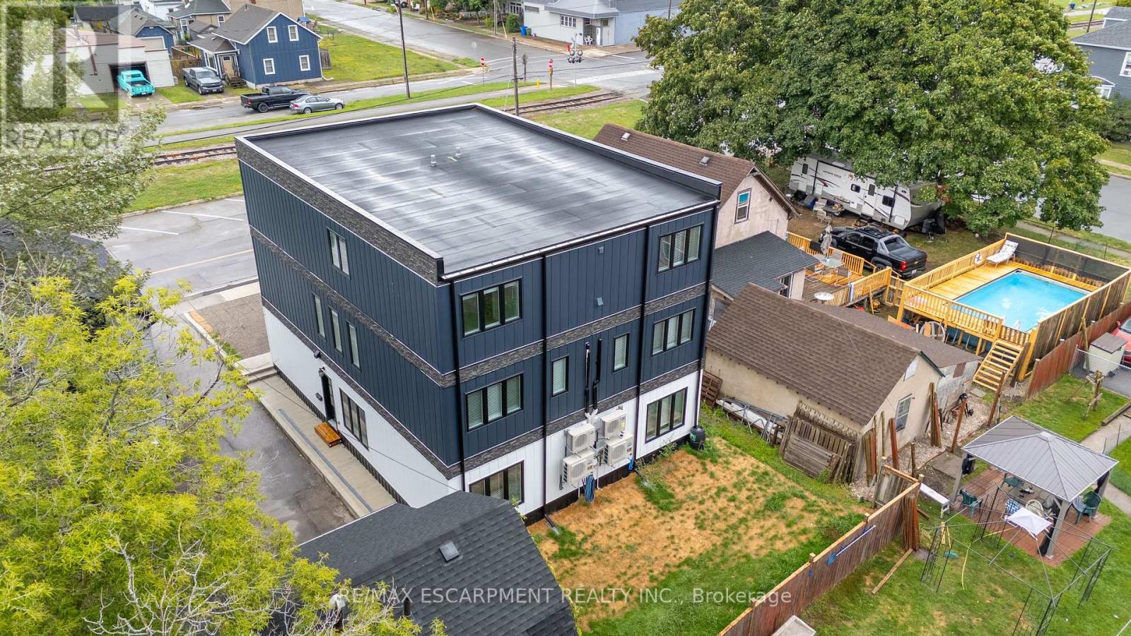 A - 133 Durham Street, Port Colborne, Ontario  L3K 1E1 - Photo 18 - X12435222