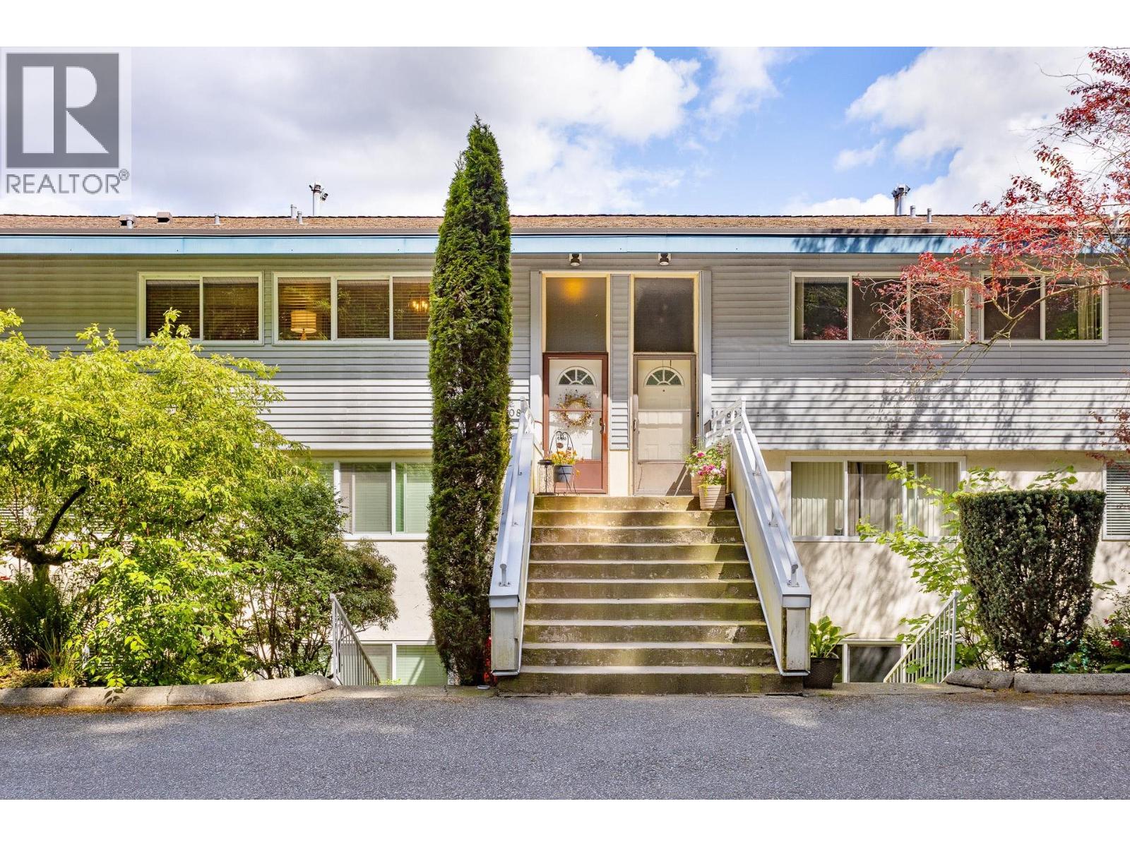 1087 Cecile Drive, Port Moody, British Columbia  V3H 1M6 - Photo 3 - R3060638