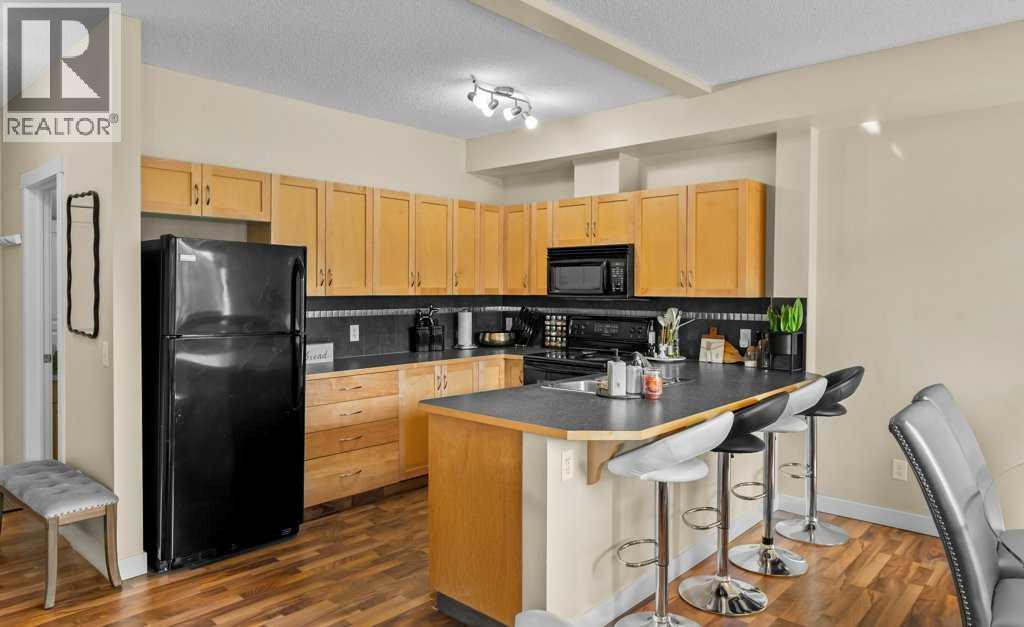 2206, 211 Aspen Stone Boulevard Sw, Calgary, Alberta  T3H 0K1 - Photo 3 - A2254963