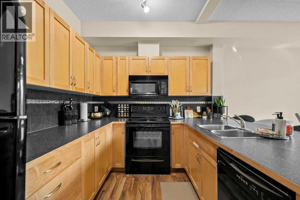 2206, 211 Aspen Stone Boulevard Sw, Calgary, Alberta  T3H 0K1 - Photo 5 - A2254963