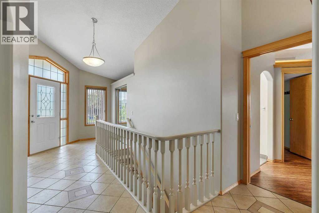 106 Thornbird Way Se, Airdrie, Alberta  T4A 2E2 - Photo 5 - A2267161