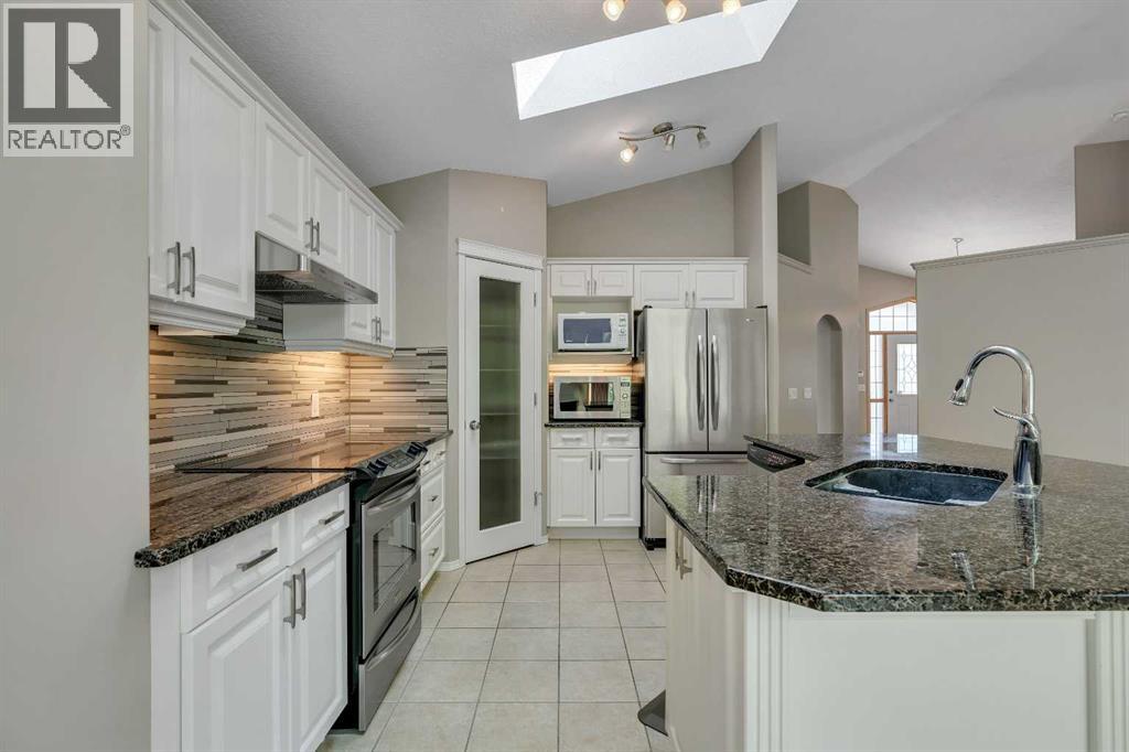 106 Thornbird Way Se, Airdrie, Alberta  T4A 2E2 - Photo 9 - A2267161