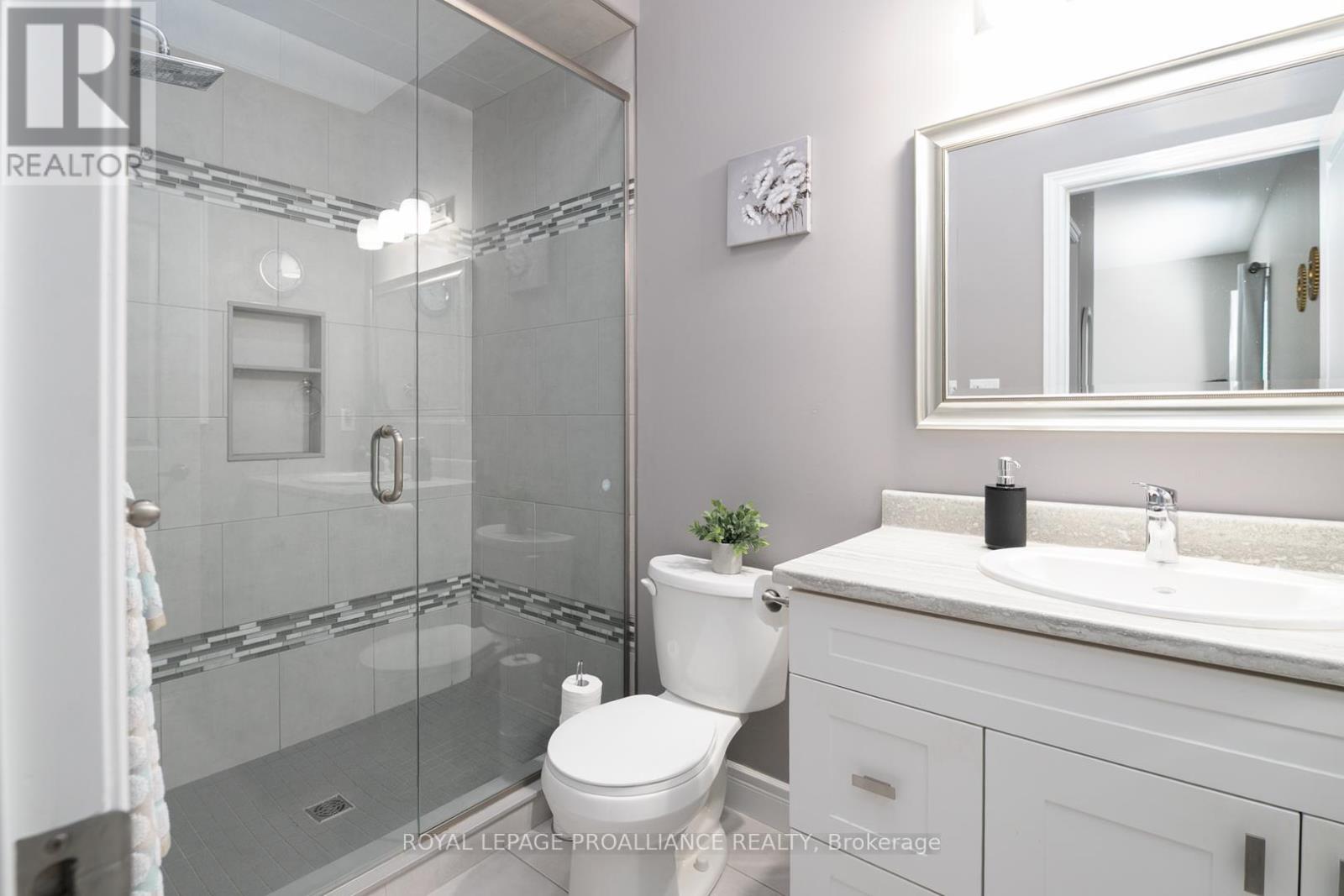 81 Sienna Avenue, Belleville, Ontario  K8P 0E9 - Photo 18 - X12484514