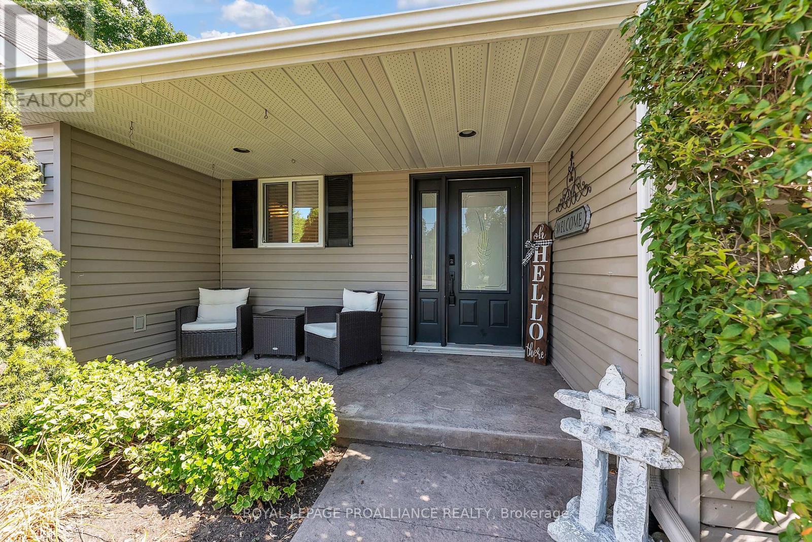 21859 Loyalist Parkway, Quinte West, Ontario  K0K 1L0 - Photo 5 - X12484536