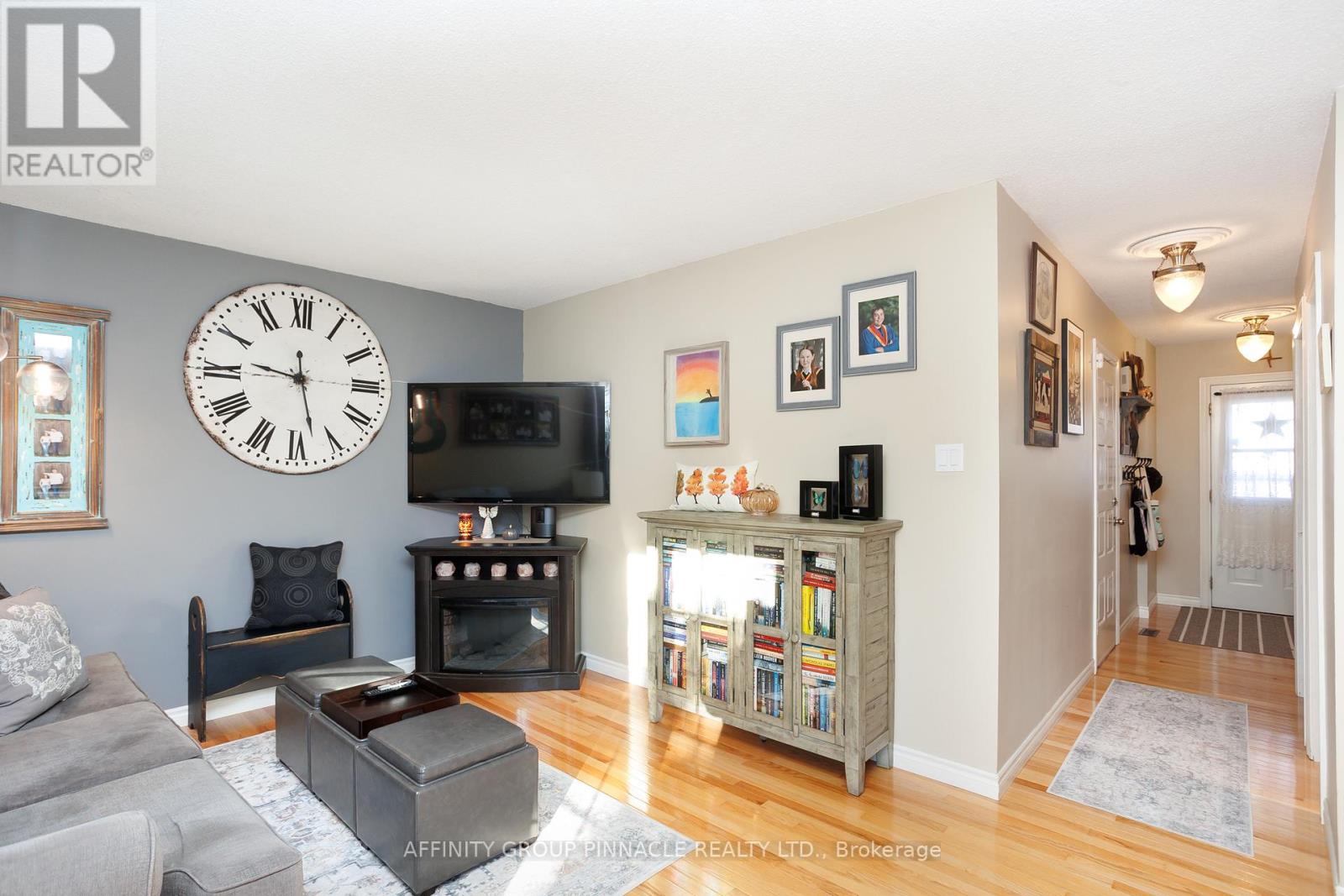 3 Edwin Street, Kawartha Lakes, Ontario  K9V 4X9 - Photo 23 - X12484552