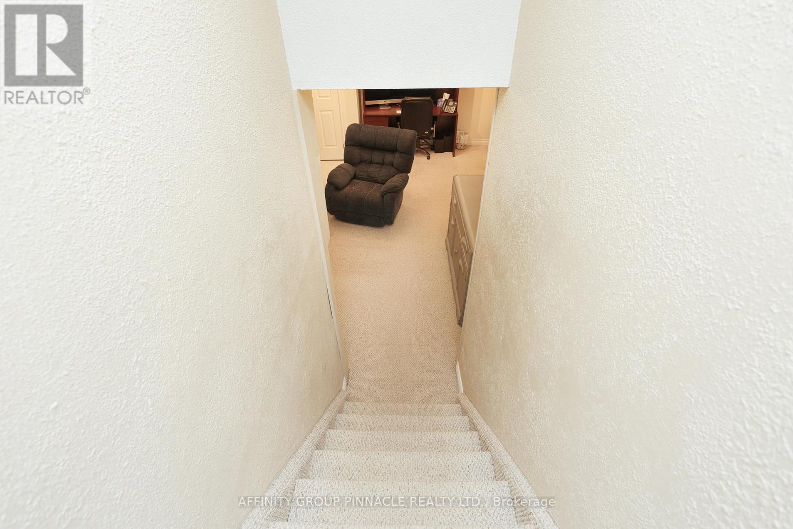 3 Edwin Street, Kawartha Lakes, Ontario  K9V 4X9 - Photo 35 - X12484552