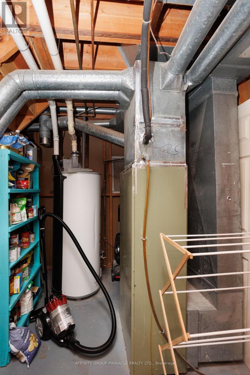 3 Edwin Street, Kawartha Lakes, Ontario  K9V 4X9 - Photo 40 - X12484552