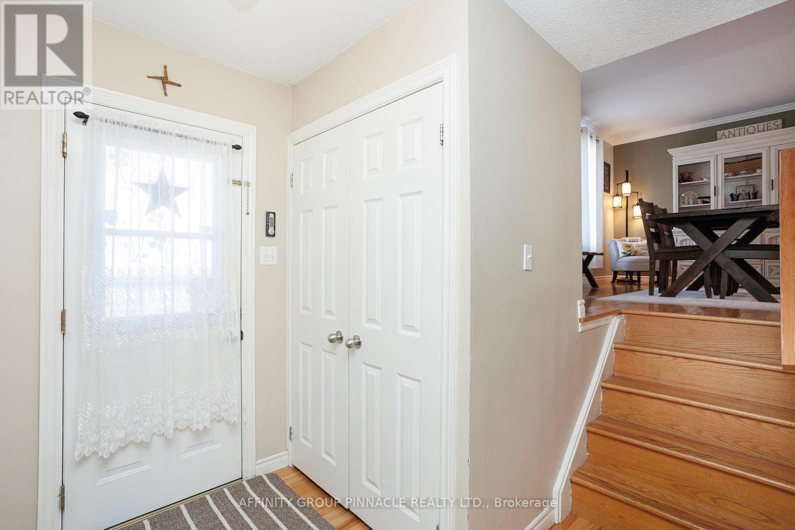 3 Edwin Street, Kawartha Lakes, Ontario  K9V 4X9 - Photo 8 - X12484552