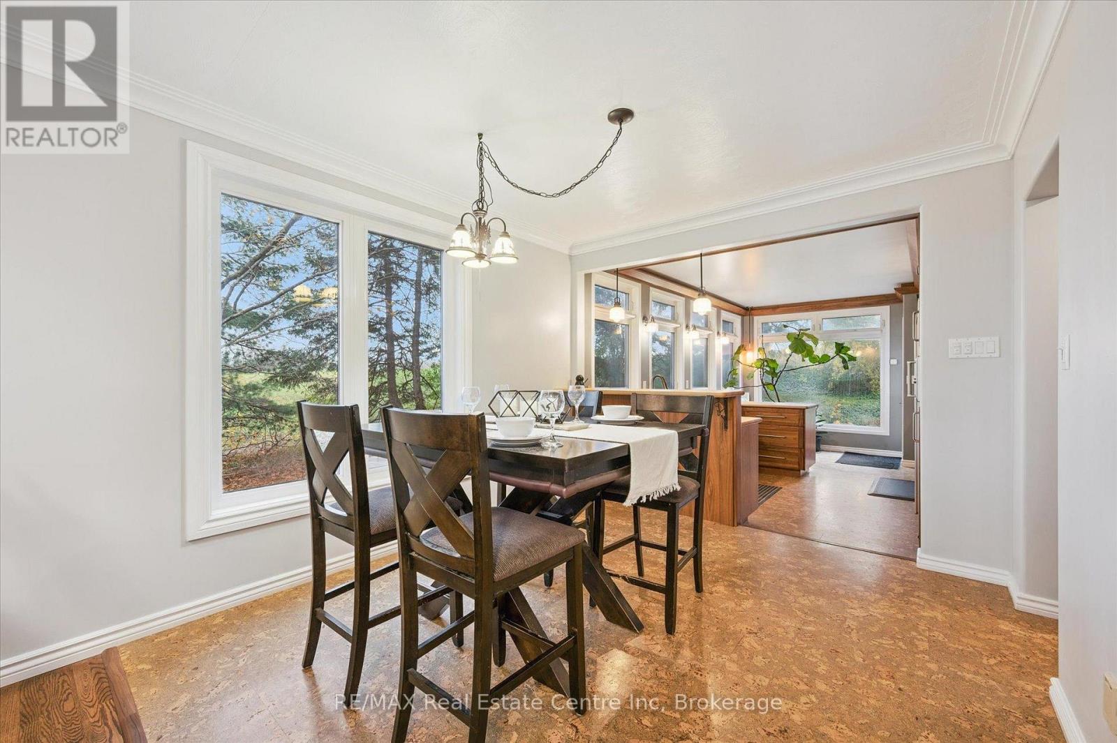 500 Watson Parkway S, Guelph, Ontario  N1L 0N9 - Photo 3 - X12484540