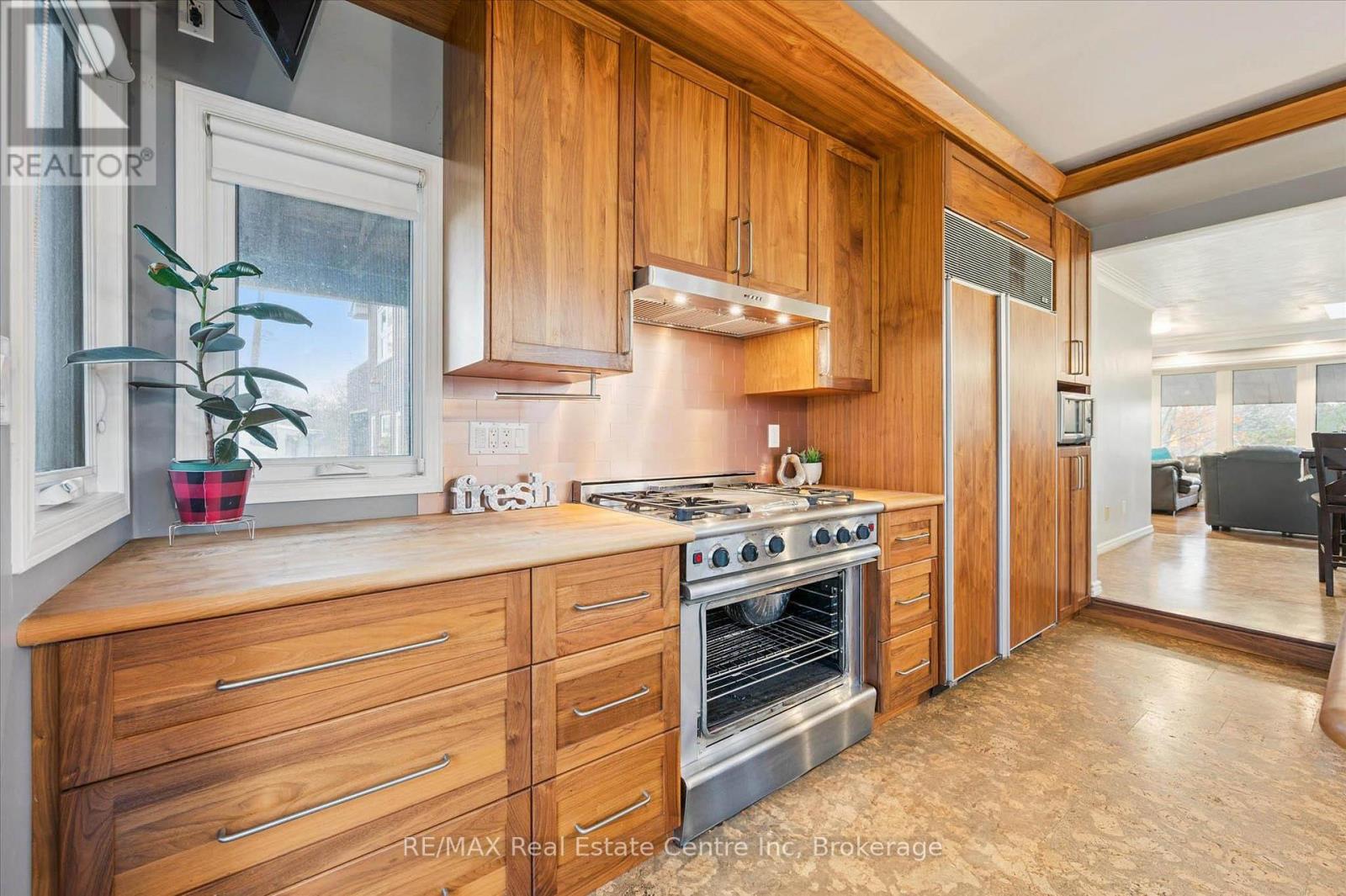 500 Watson Parkway S, Guelph, Ontario  N1L 0N9 - Photo 7 - X12484540