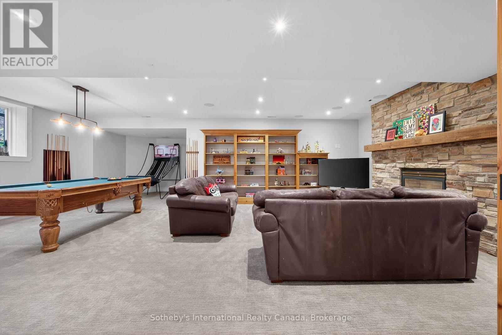 112 Arrowhead Crescent, Blue Mountains, Ontario  L9Y 0R9 - Photo 35 - X12484560
