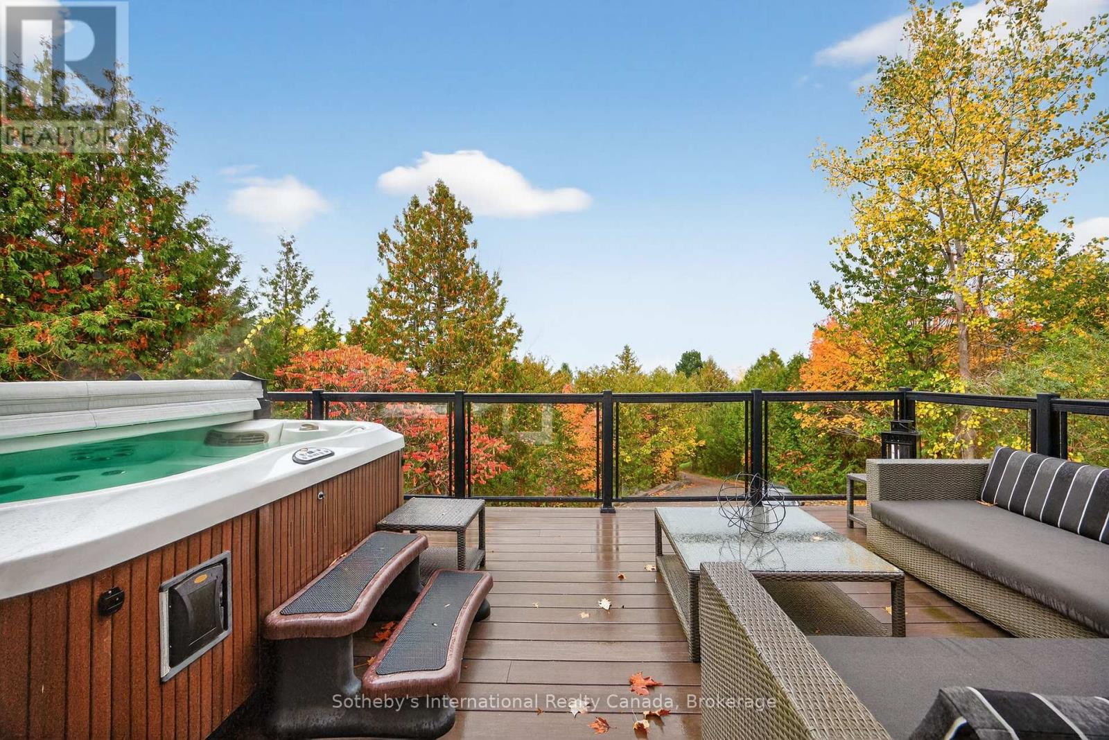112 Arrowhead Crescent, Blue Mountains, Ontario  L9Y 0R9 - Photo 41 - X12484560