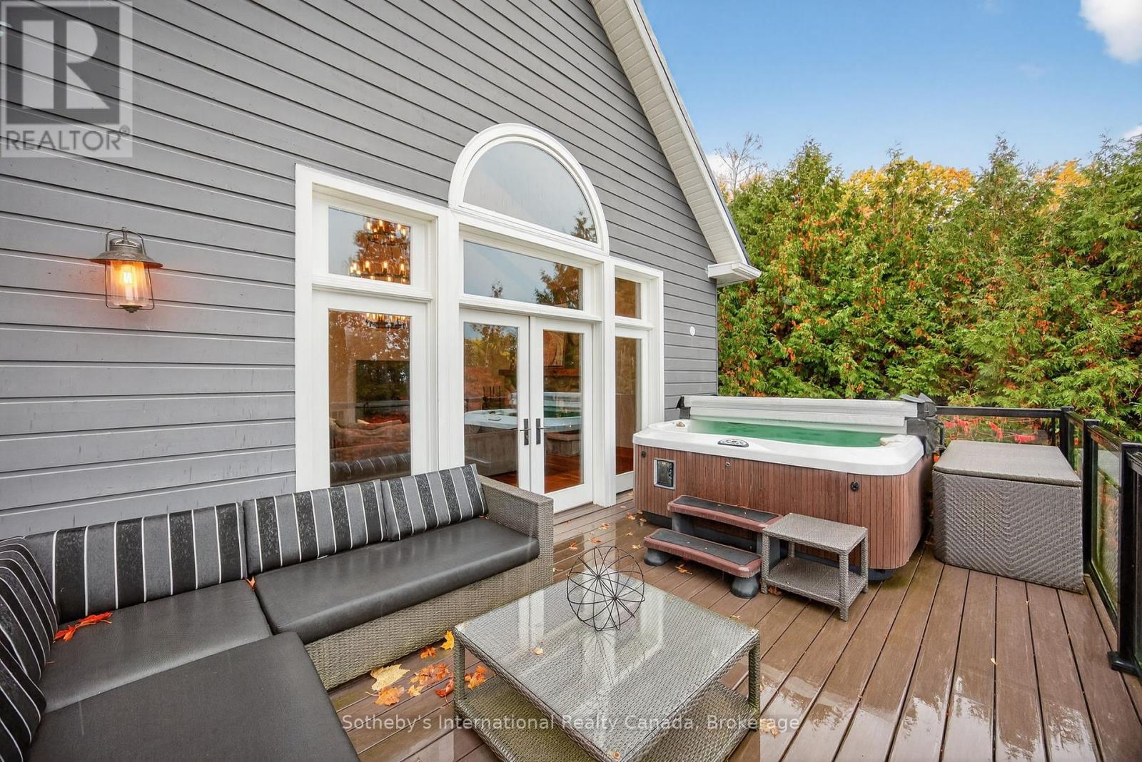 112 Arrowhead Crescent, Blue Mountains, Ontario  L9Y 0R9 - Photo 42 - X12484560