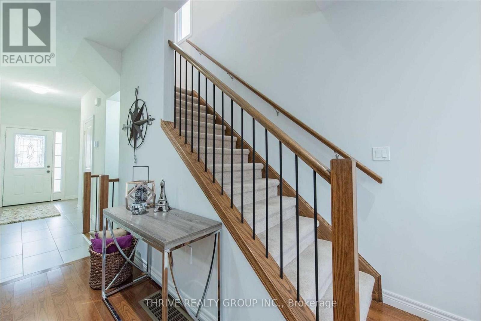 1043 Oakcrossing Gate, London North, Ontario  N6H 0E9 - Photo 12 - X12484480