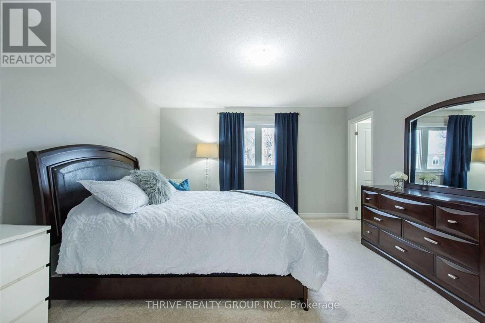 1043 Oakcrossing Gate, London North, Ontario  N6H 0E9 - Photo 13 - X12484480