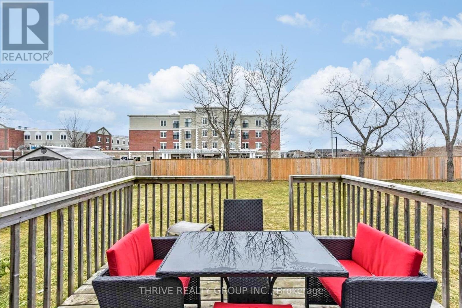 1043 Oakcrossing Gate, London North, Ontario  N6H 0E9 - Photo 22 - X12484480