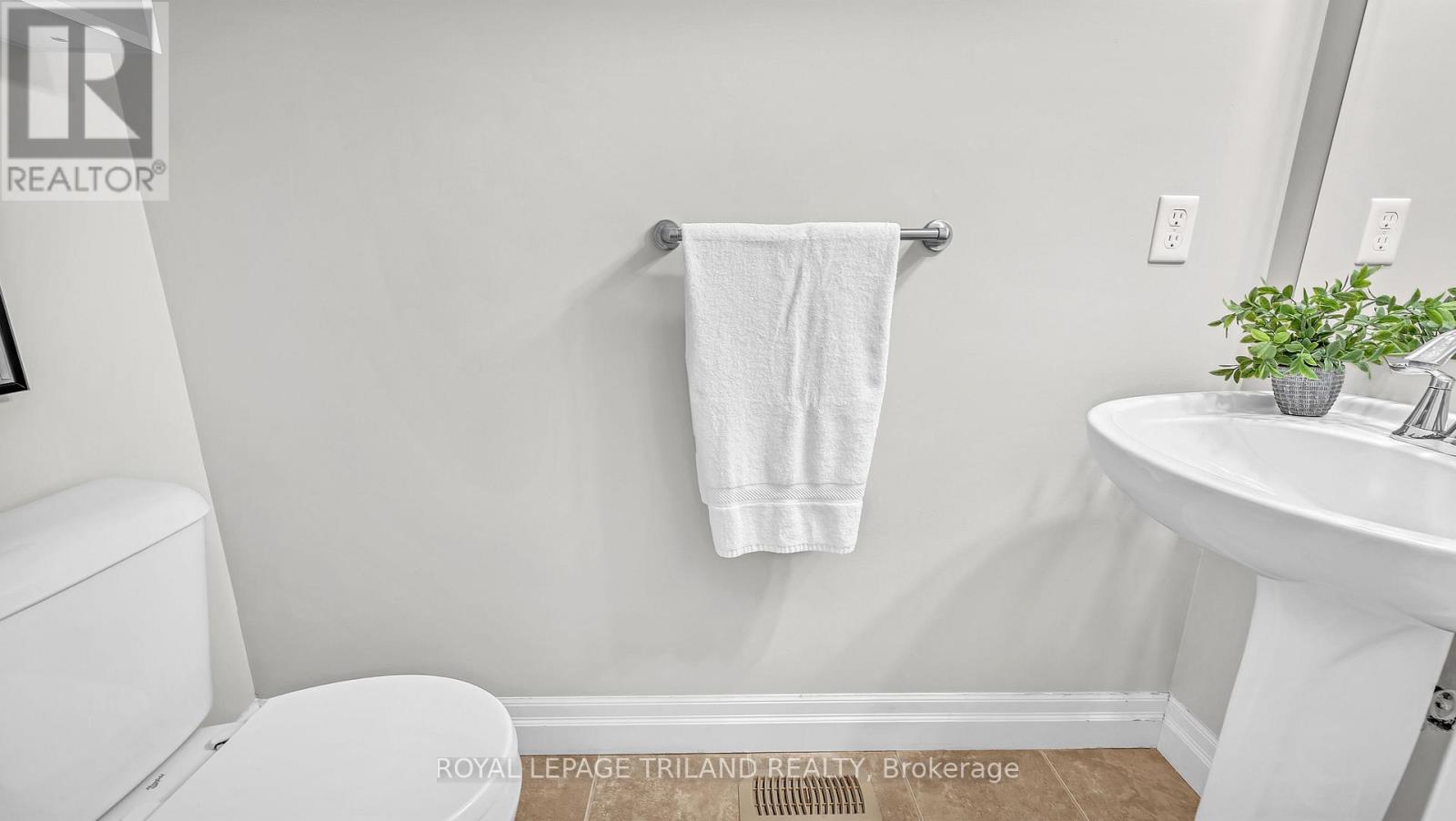 40 - 1630 Shore Road, London South, Ontario  N6K 5B9 - Photo 26 - X12484510