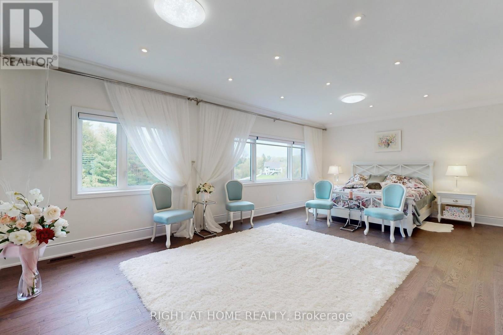 216 Sunset Vista Court E, Aurora, Ontario  L4G 3Y1 - Photo 18 - N12484433