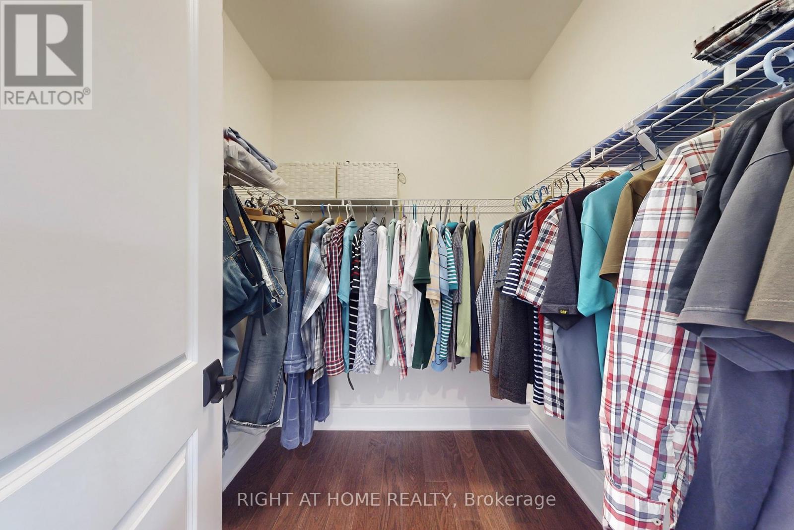 216 Sunset Vista Court E, Aurora, Ontario  L4G 3Y1 - Photo 20 - N12484433