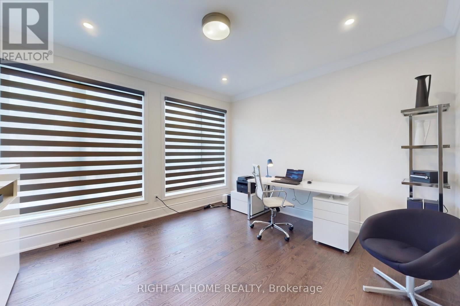 216 Sunset Vista Court E, Aurora, Ontario  L4G 3Y1 - Photo 24 - N12484433