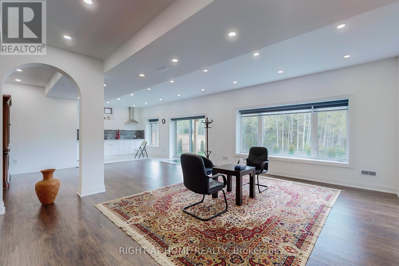 216 Sunset Vista Court E, Aurora, Ontario  L4G 3Y1 - Photo 29 - N12484433