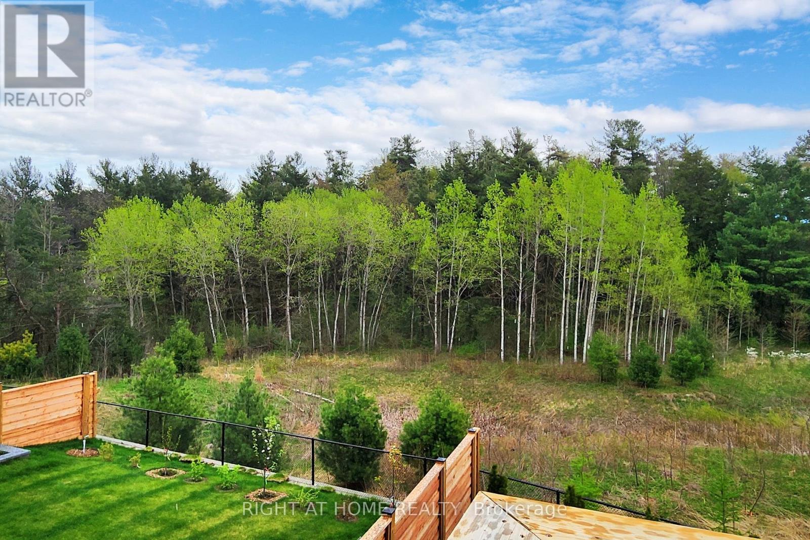 216 Sunset Vista Court E, Aurora, Ontario  L4G 3Y1 - Photo 36 - N12484433