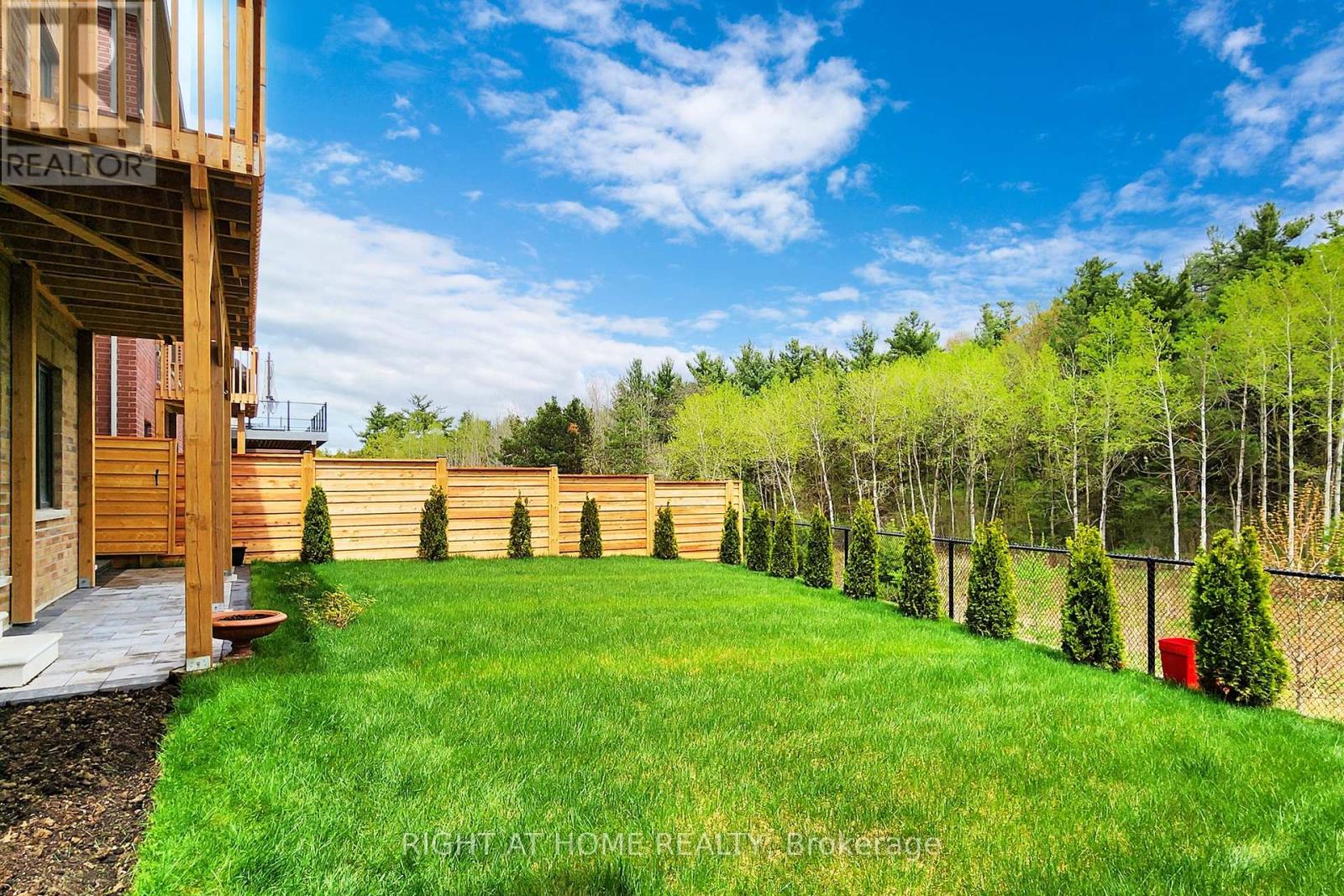 216 Sunset Vista Court E, Aurora, Ontario  L4G 3Y1 - Photo 38 - N12484433