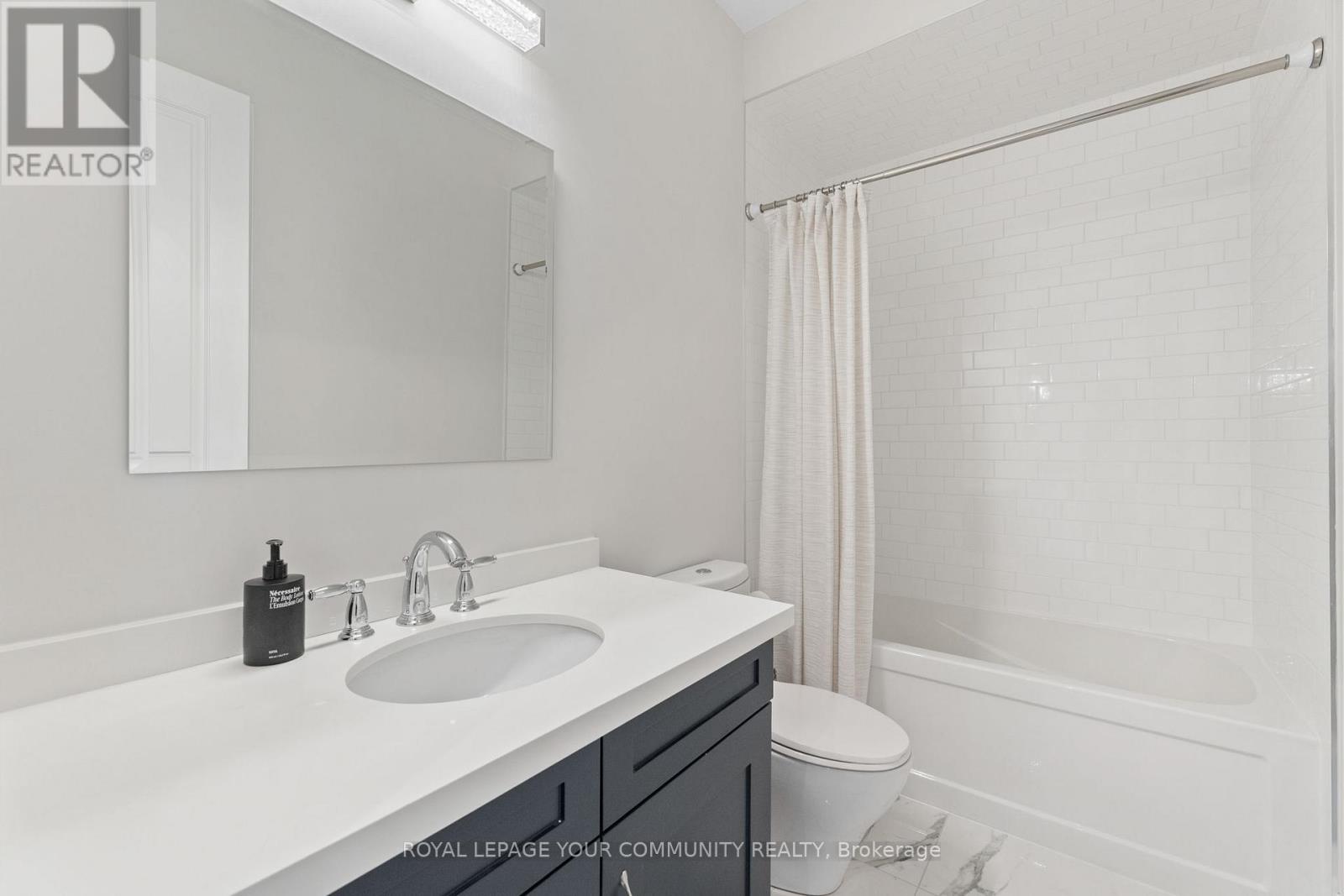 40 Crimson Forest Drive, Vaughan, Ontario  L6A 4C4 - Photo 29 - N12484467