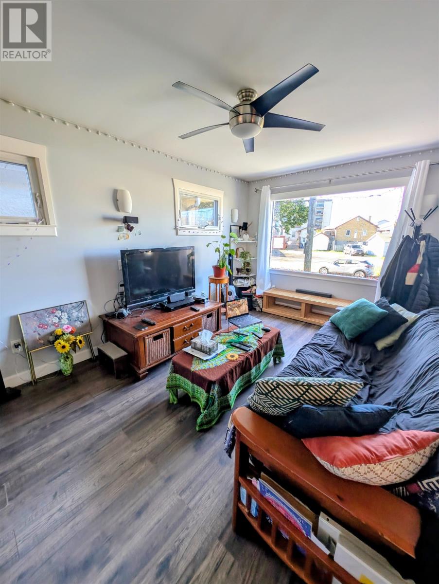 934 Alexandra St, Thunder Bay, Ontario  P7C 3G4 - Photo 3 - TB253328