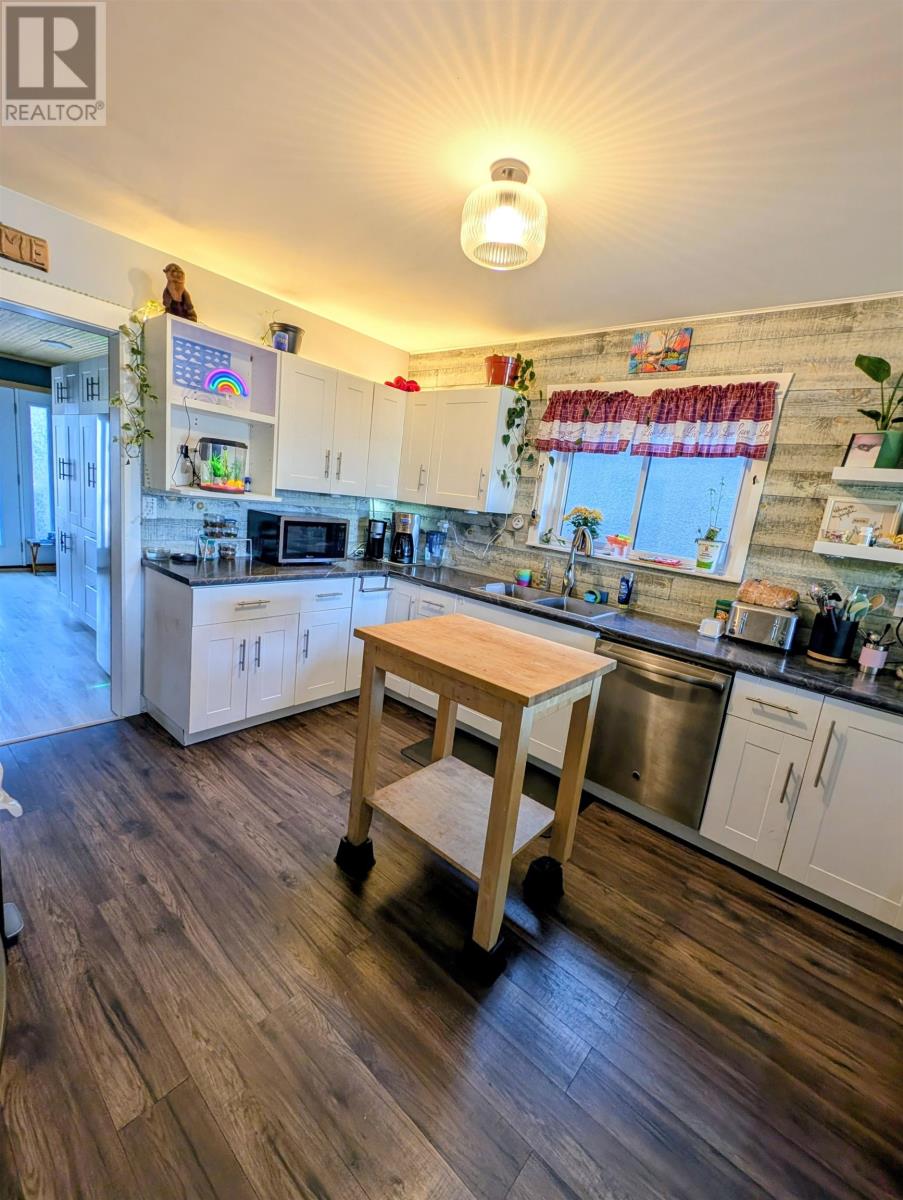 934 Alexandra St, Thunder Bay, Ontario  P7C 3G4 - Photo 6 - TB253328