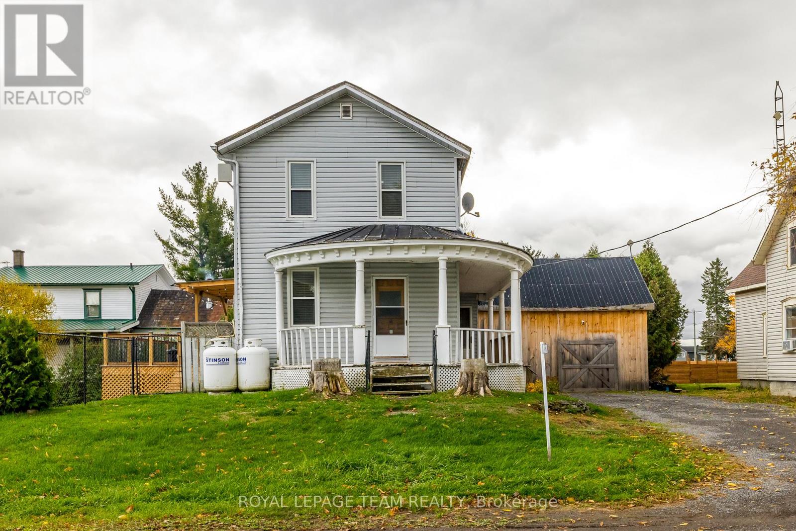 10528 Van Allen Road, North Dundas, Ontario  K0E 1S0 - Photo 2 - X12483594