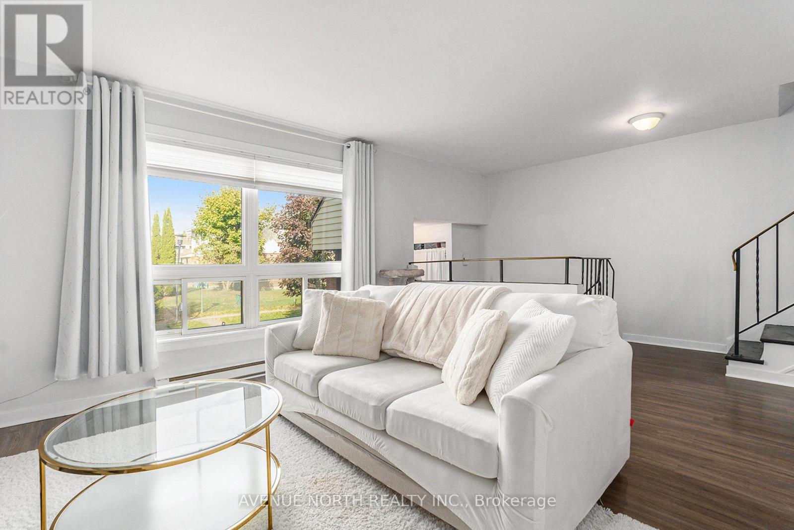 104 - 15a Woodvale Green, Ottawa, Ontario  K2G 4H1 - Photo 7 - X12484507