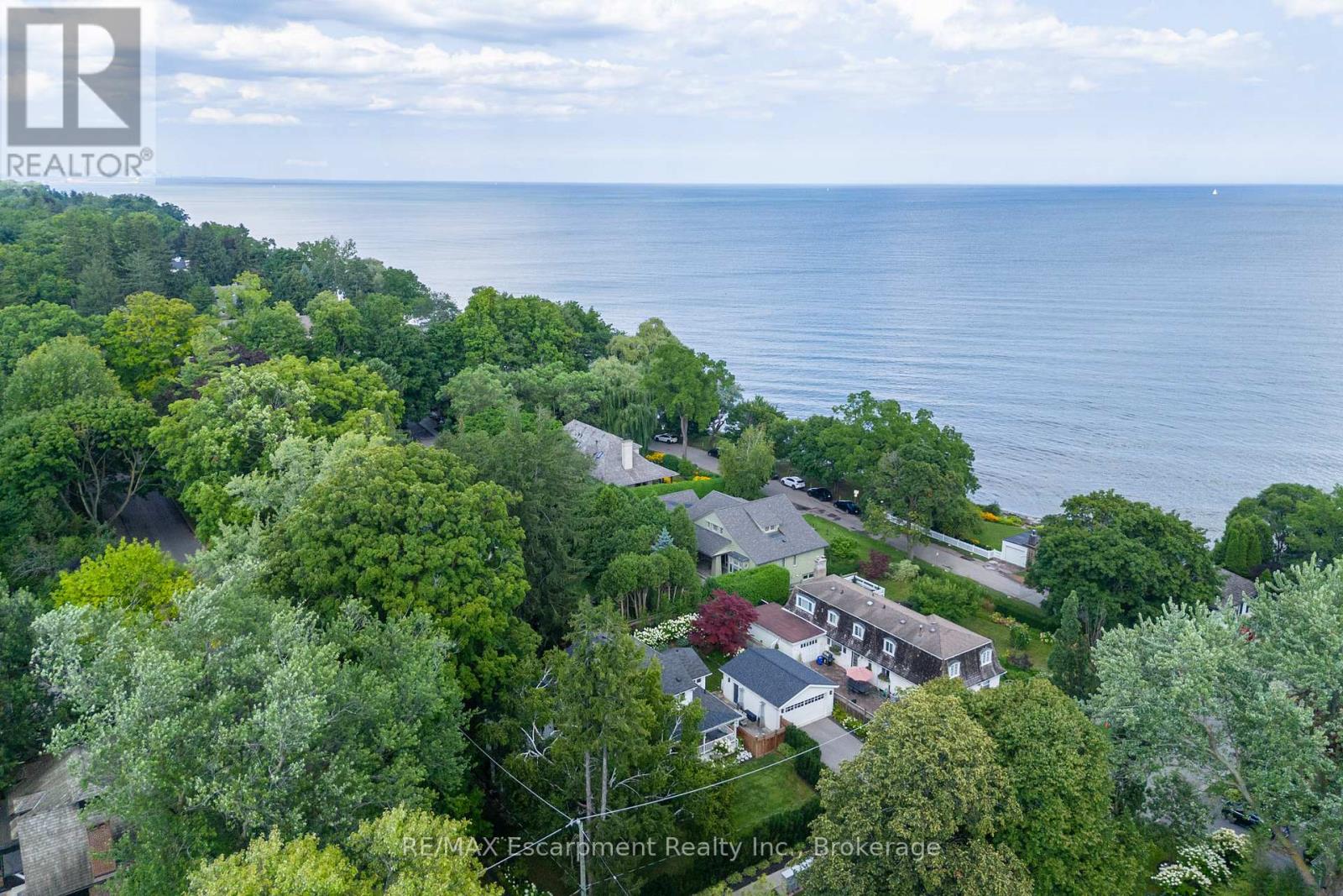 212 King Street, Oakville, Ontario  L6J 1B5 - Photo 4 - W12484476