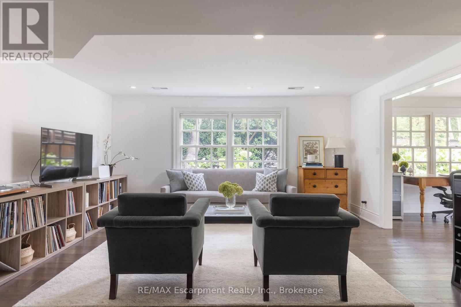 212 King Street, Oakville, Ontario  L6J 1B5 - Photo 17 - W12484487