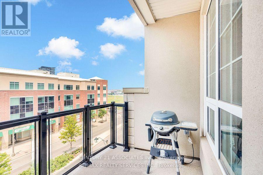 420 - 216 Oak Park Boulevard, Oakville, Ontario  L6H 0K3 - Photo 14 - W12479261