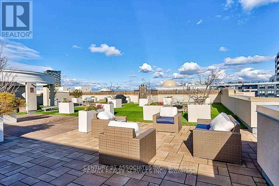 420 - 216 Oak Park Boulevard, Oakville, Ontario  L6H 0K3 - Photo 24 - W12479261